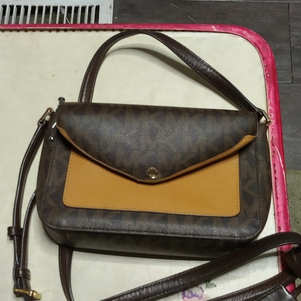 Mk crossbody